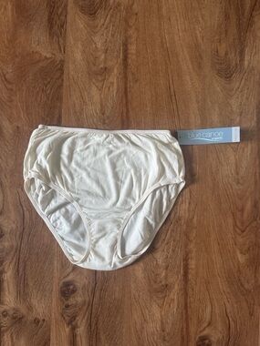 Blue Canoe Organic Cotton Classic Full-Coverage Briefs - Natural- Medium - NWT